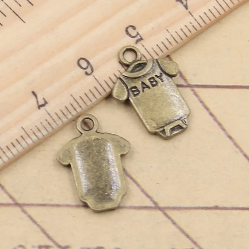 20pcs Charms Baby Onesie Coverall Cloth 17x12mm Tibetan Bronze Silver Color Pendants Antique Jewelry Making DIY Handmade Craft