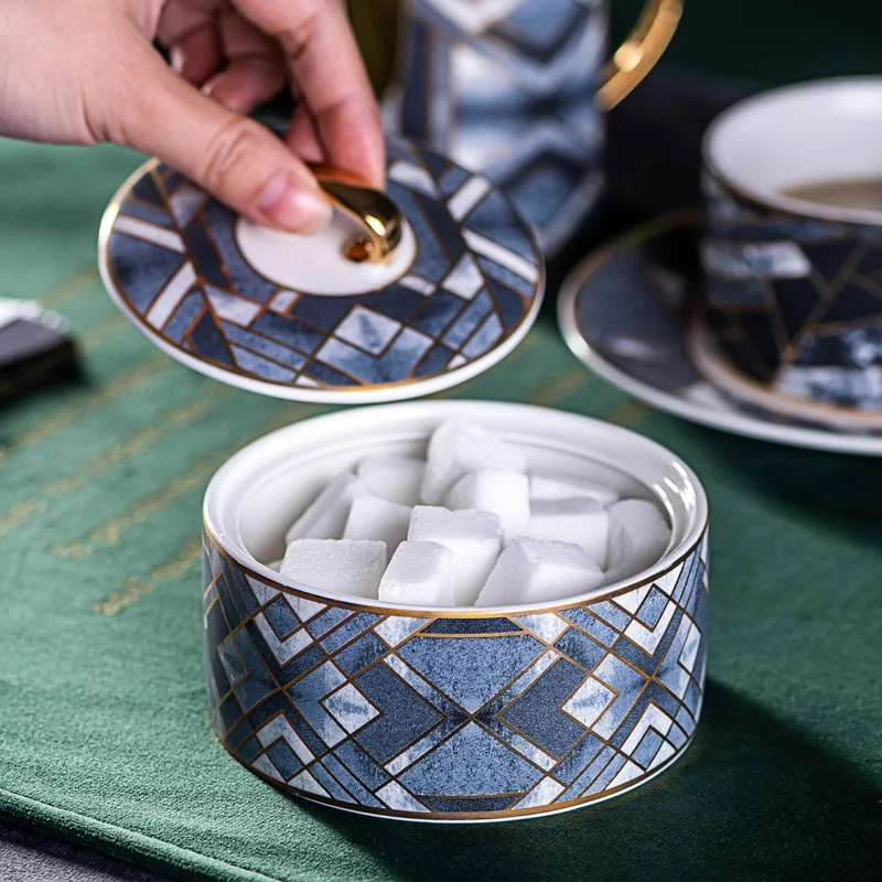 Chic European Ceramic Sugar Bowl-Elegant Candy Pot with Lid White Sand Household Sugar Jar Kitchen Storage