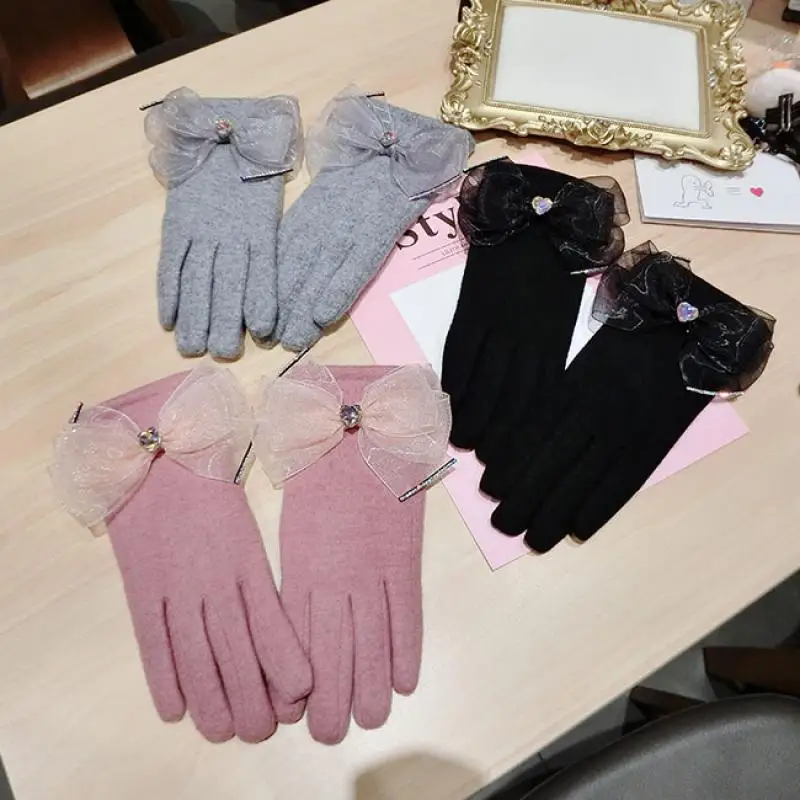 Рисунок 6 - Женские теплые кашемировые перчатки