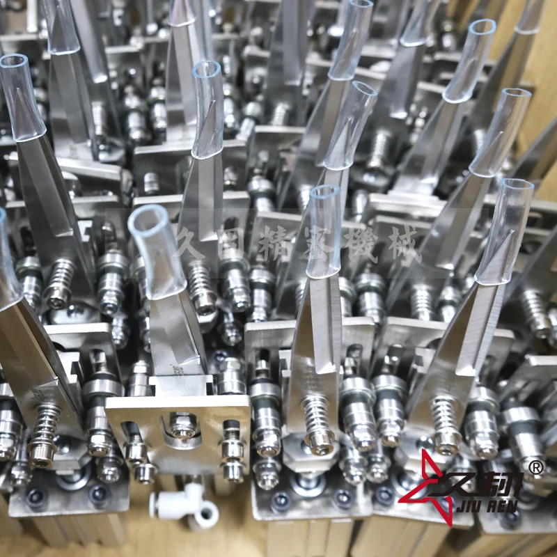 ความเร็วสูงนิวเมติกกรรไกร Mask เครื่อง Ear Band เครื่องกรรไกร M2ความเร็วสูงเหล็กกรรไกรใบมีดหน้ากากอุปกรณ์เสริมเครื่องยนต์