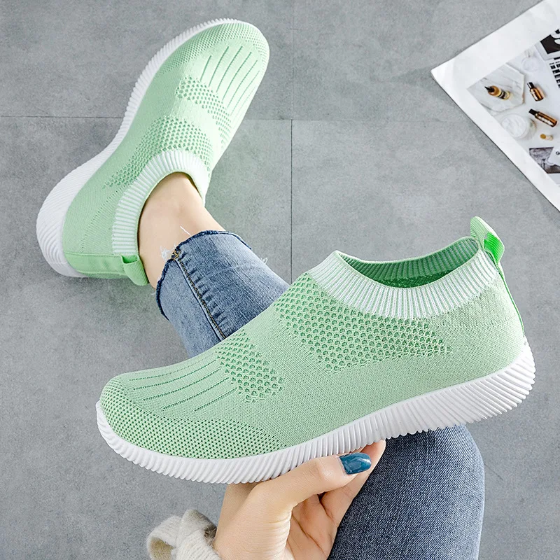 High Quality Women Sneakers Slip On Flats Shoes Women Loafers Plus Size 43 Walking Flat Women Vulcanized Shoes56bn