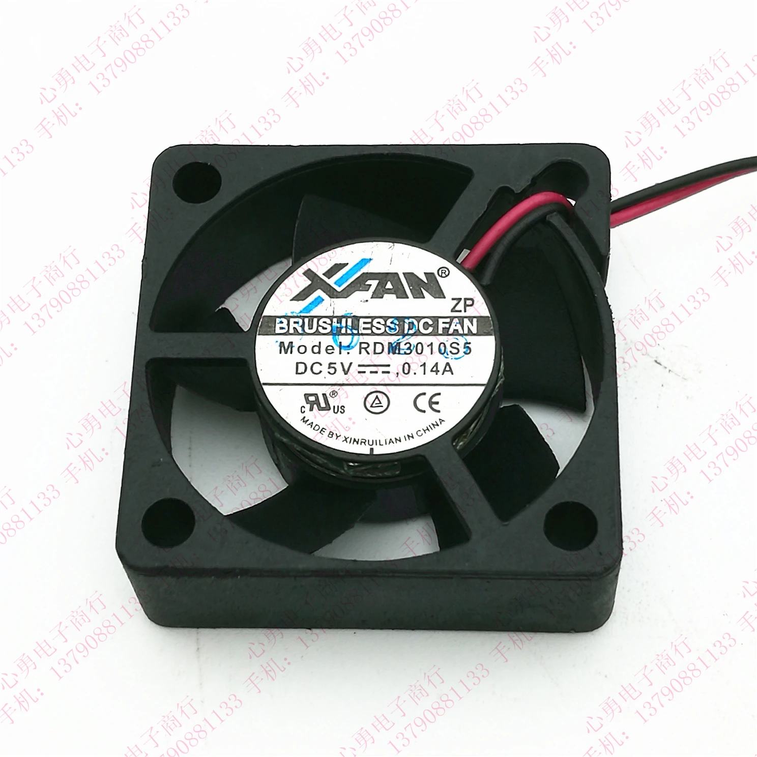 

XIFAN RDM3010S5 DC 5V 0.14A 30x30x10mm 2-Wire Server Cooling Fan