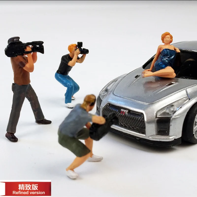 

RaceMedal 1:64 models show Photographer Scenario Model greenlight siku