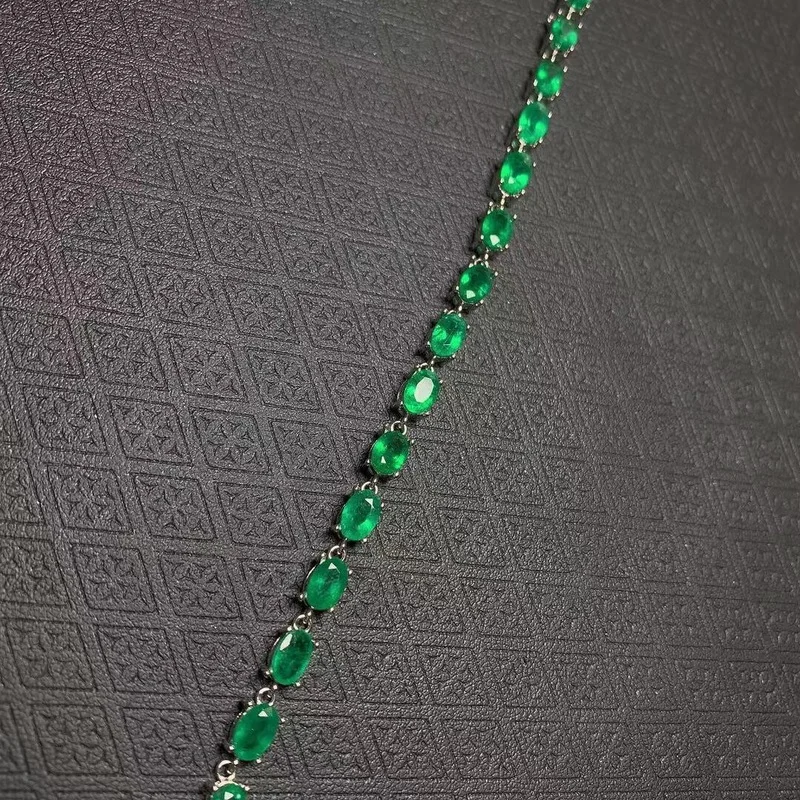 New Natural Emerald Bracelet 925 Silver Ladies Bracelet Luxury Elegant Fashion Trend 4*6mm 16pcs