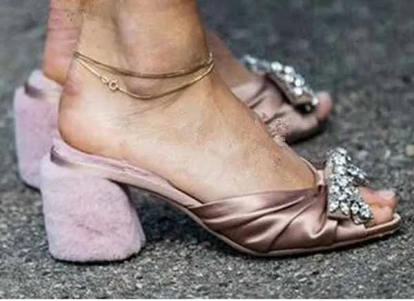 Summer Pink Silk Wool Fur Cube Heel Slipper Women Med Chunky Heels Open Toe Bling Rhinestone Sandal Woman Slingback Heels Shoes