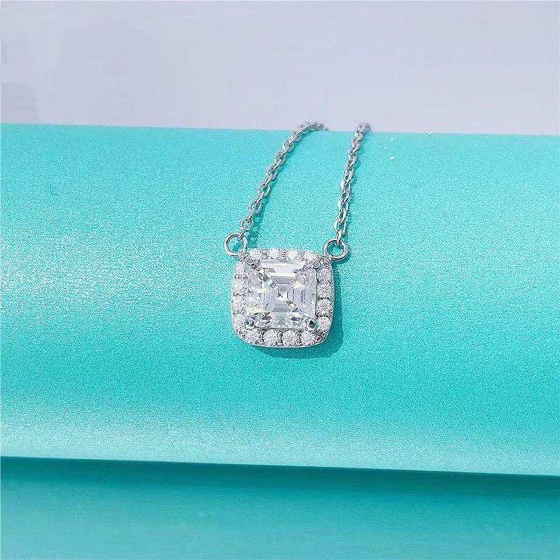 

Trendy 1ct D Color Asscher Cut Moissanite Necklace for Women 925 Silver Pass Diamond Tester VVS1 Geometric Moissanite Necklace