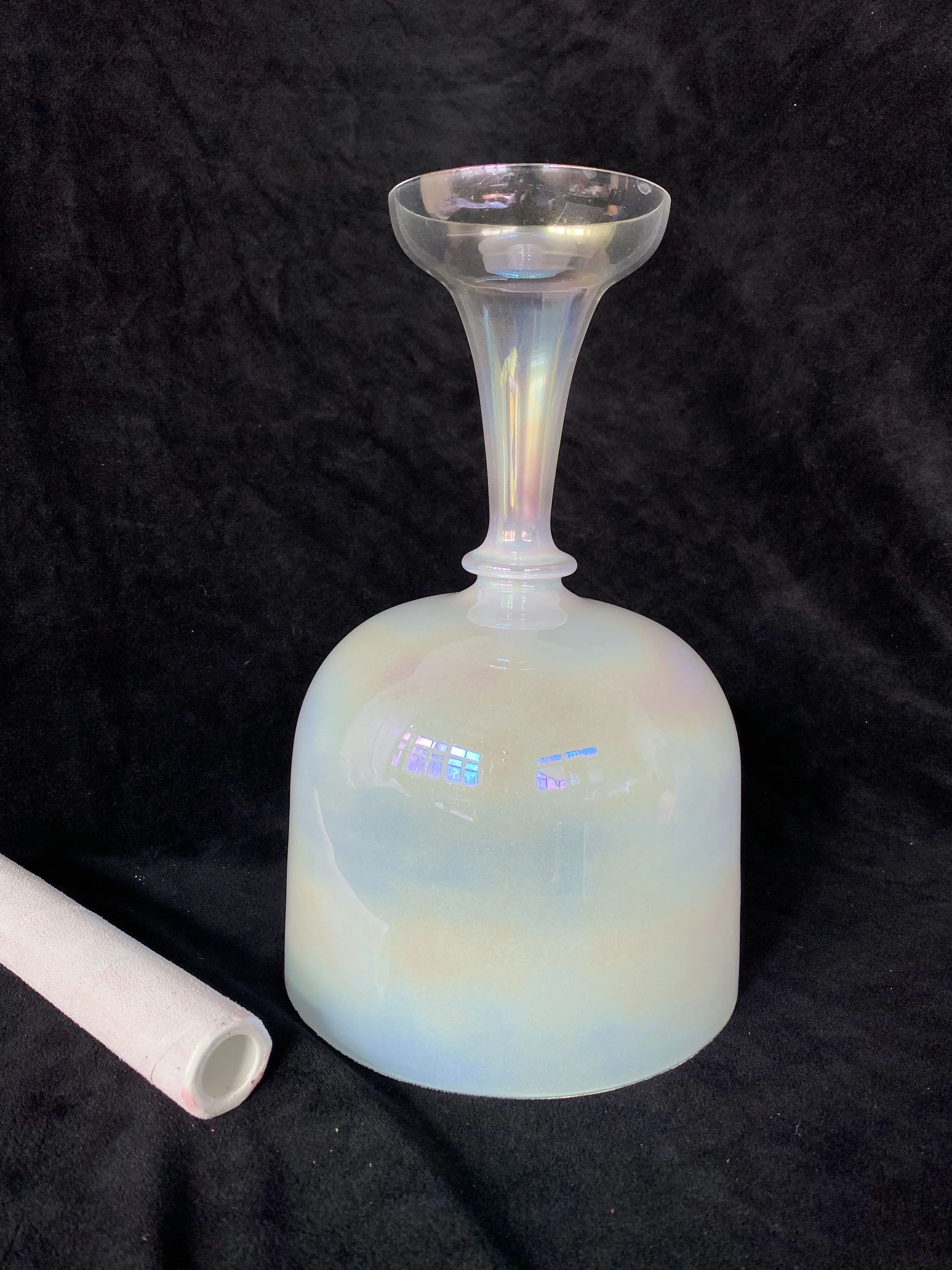 Magic Pearl White Cosmic 5.5