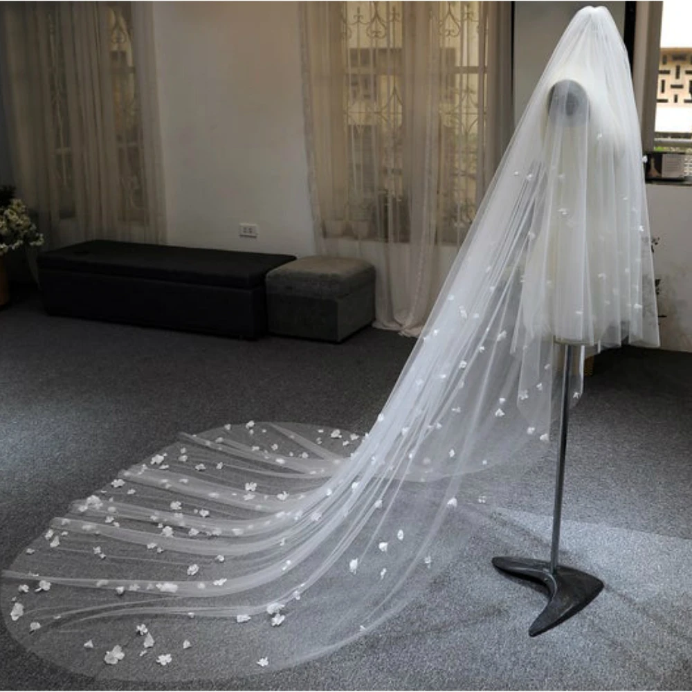 High End Soft Tulle ผู้หญิง Chapel เจ้าสาวสีขาว Ivory Veil สำหรับเจ้าสาว3D ดอกไม้งานแต่งงาน