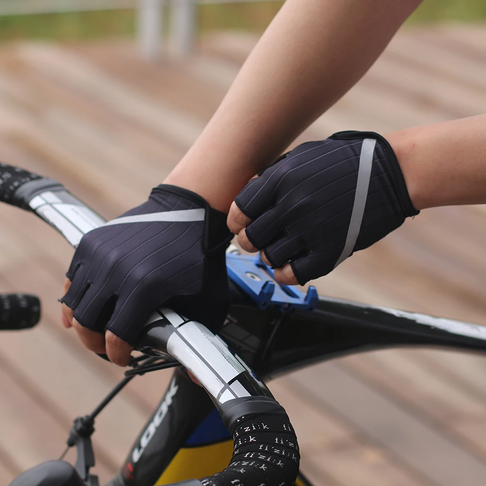 Cycling Gloves Highly Reflective Anti-slip MTB Road Bike Gloves Men Women Half Finger Breathable Shockproof Bicycle Sports Glove