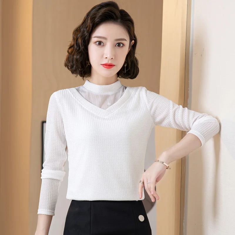 Lady Korean Version In Autumn Winter With Sweater New Women'S Loose And Thin Lace Stitched Knitted Bottomed Shirt Top