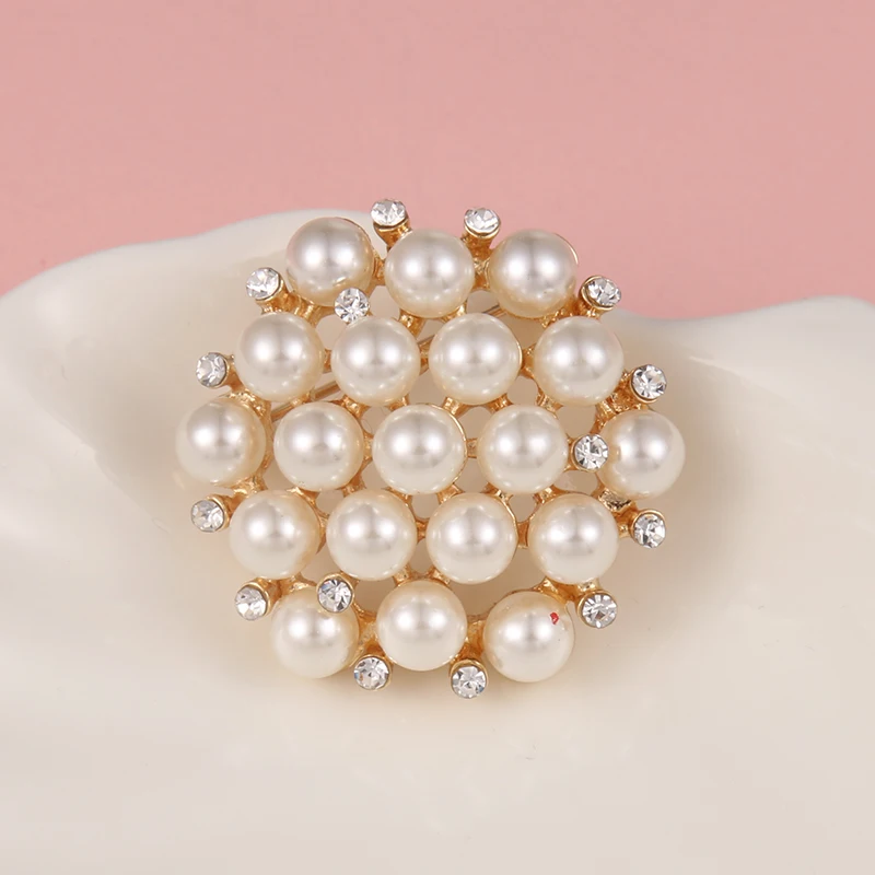 baiduqiandu New Arrival Elegant Simulated Pearls Flower 35mm x 35mm Small Brooch Lapel Pins