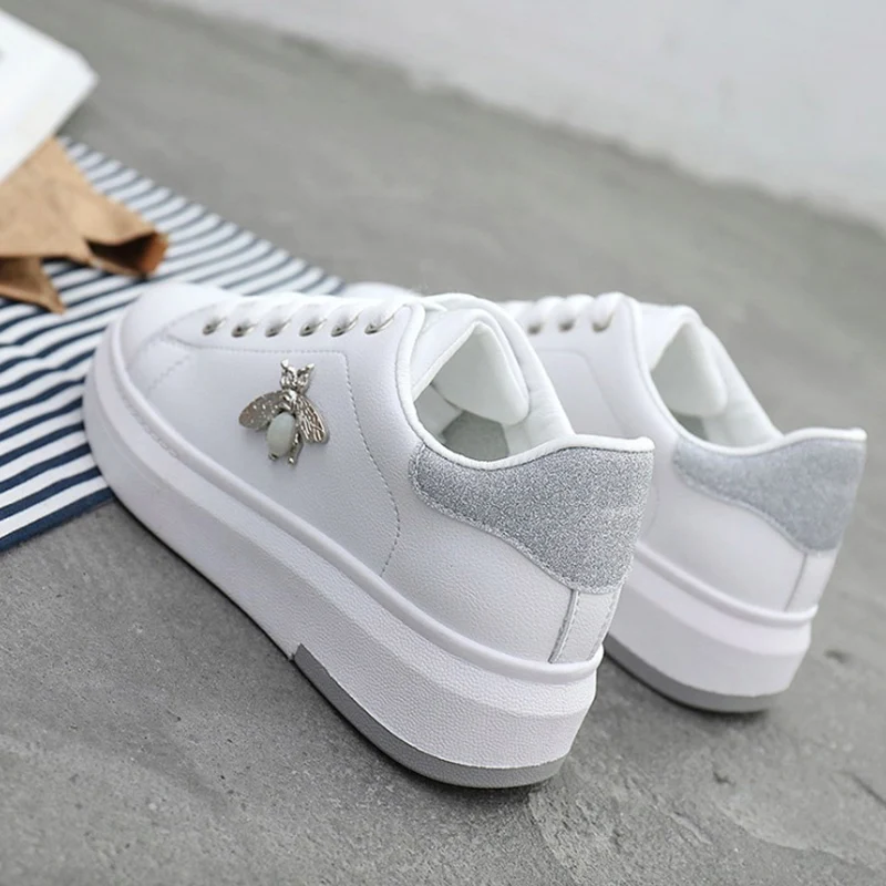 Women Casual Shoes 2021 New Women Sneakers Fashion Breathable PU Leather Platform White Women Shoes Soft Footwears Rhinestone