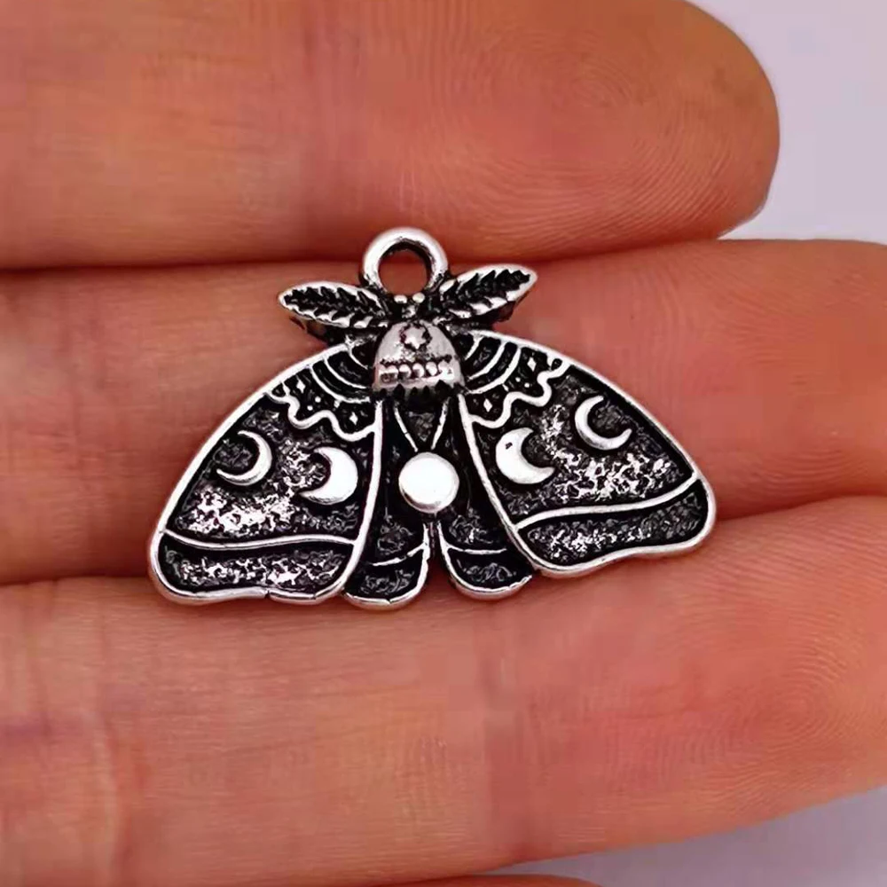 hzew 5pcs Moon Moth Pendant charms Women Wedding Party Fashion Jewelry charms Gifts Female Bijoux for women man Accessories