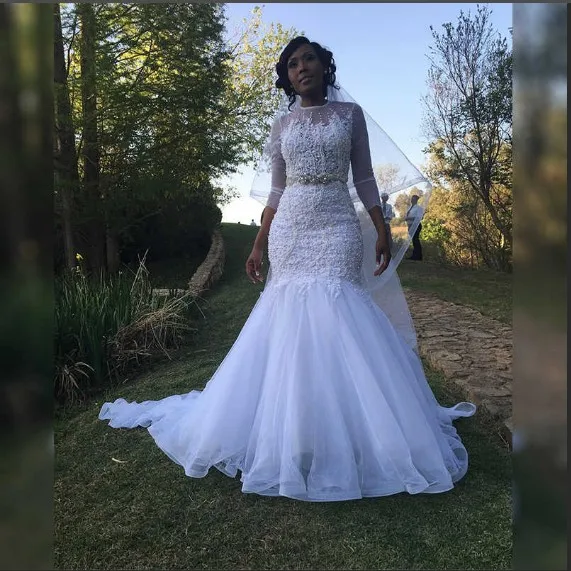 Vestido De novia personalizado De lujo con escote redondo, mangas 3/4, Apliques De encaje con cuentas, tren De barrido, vestidos De novia para jardín