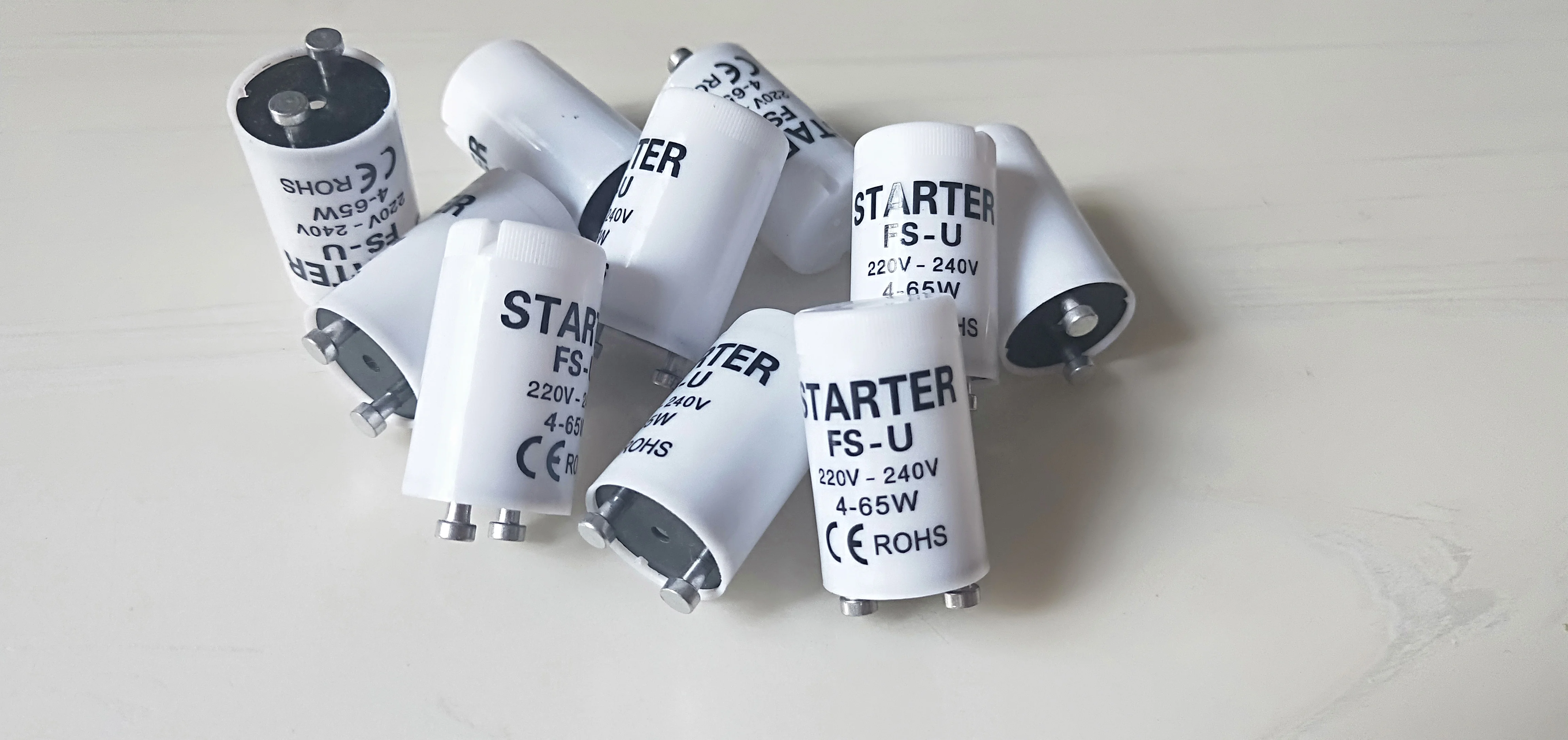 25pcs/lot Fluorescent starter 4-65W 220V/240V fluorescent tube fuse starter CE Rohs fuse starters safe starter