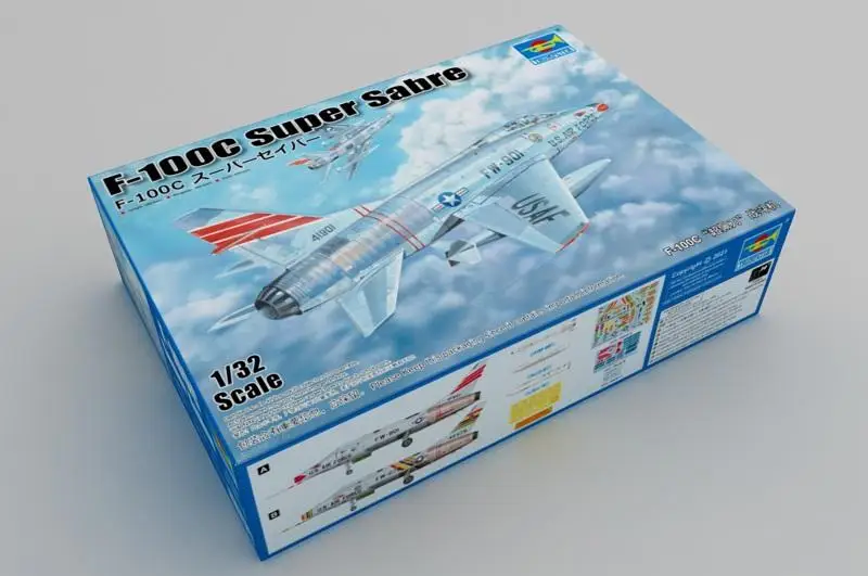

TRUMPETER 03221 1/32 F-100C Super Sabre Model Kit