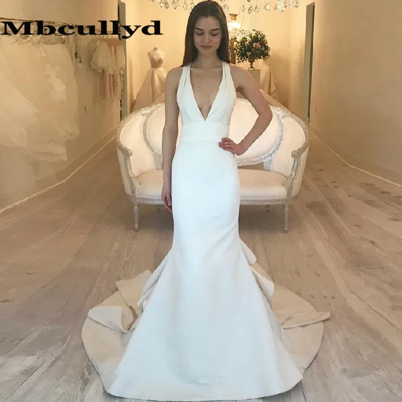 Mbcullyd eleganti abiti da sposa a sirena lungo 2023 Sweep Train abito da sposa bianco per le donne Halter Neck Satin vestido de noiva