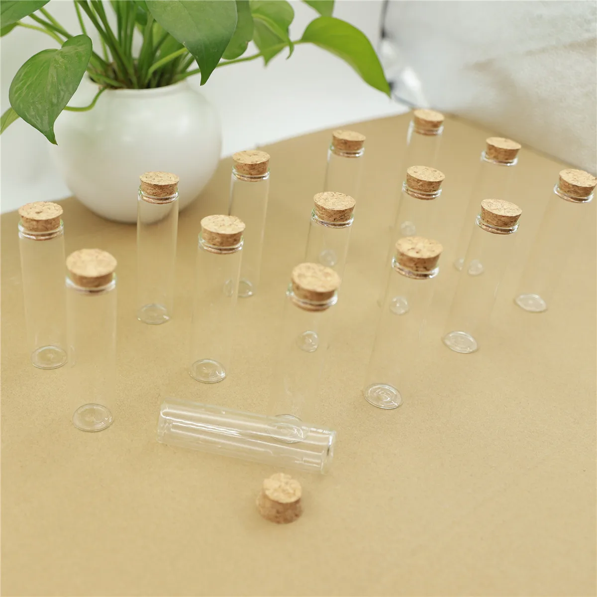 24 Pcs/lot Diameter 22mm Little Dragees glass Bottle Glass Jars Corks Test Tube Stopper Spice Container Wedding DIY Tiny Jars