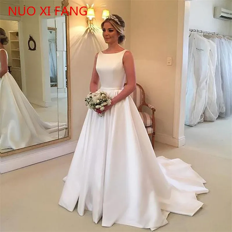 

NUOXIFANG 2022 New Scoop Neck Sleeveless Plain Satin A-line Wedding Dress Open Back Simple Style Cheap Bridal Gowns robe mariage