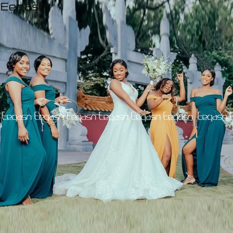 

Green Long Bridesmaid Dresses Off Shoulder Chiffon Side Slit Lace Up Back Maxi Gowns Wedding Guest Party Gowns