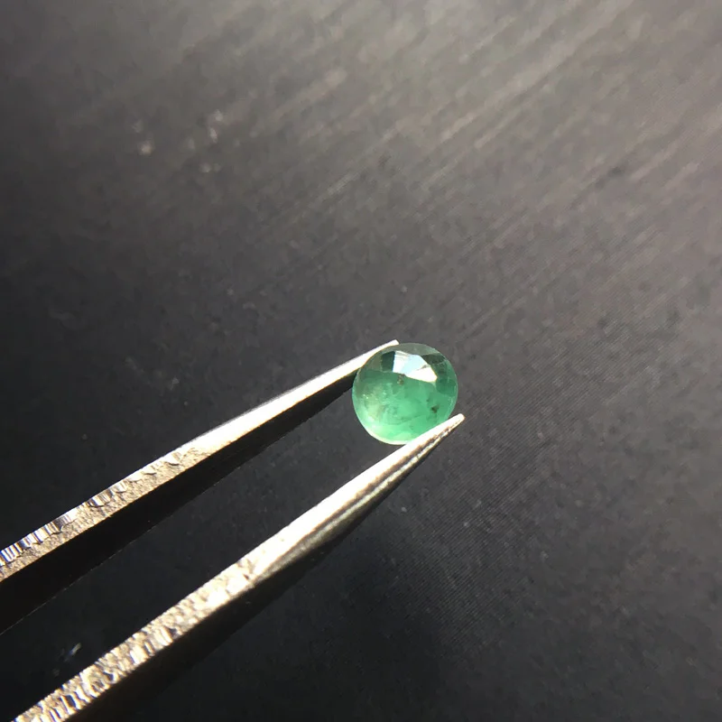 Vantj 100% Natural Emerald Loose Gemstone Round 5MM Specimens Customizable Diy for Silver Gold Women Jewelry Free Shipping