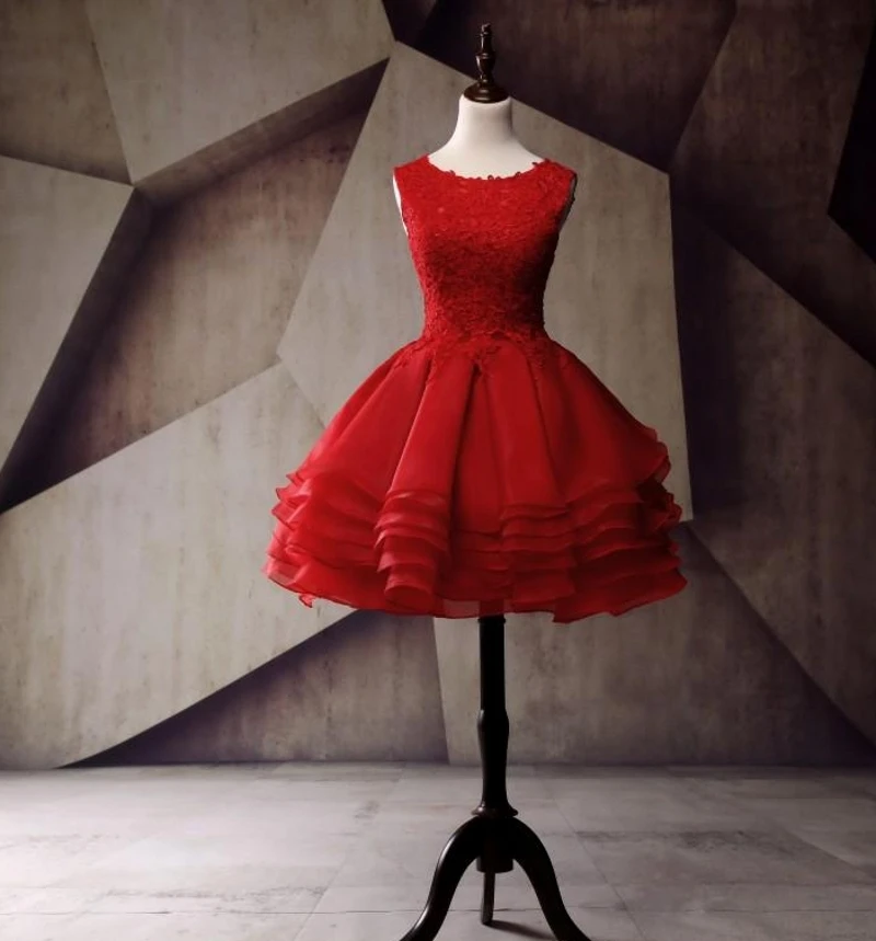 

Red Short Prom Party Dresses 2023 Ruffles Organza Vintage Lace Appliques For Graduation Cocktail Mini Gowns
