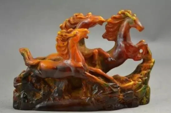 

China Handwork Amber Carving 3 Horses Running Noble Statue