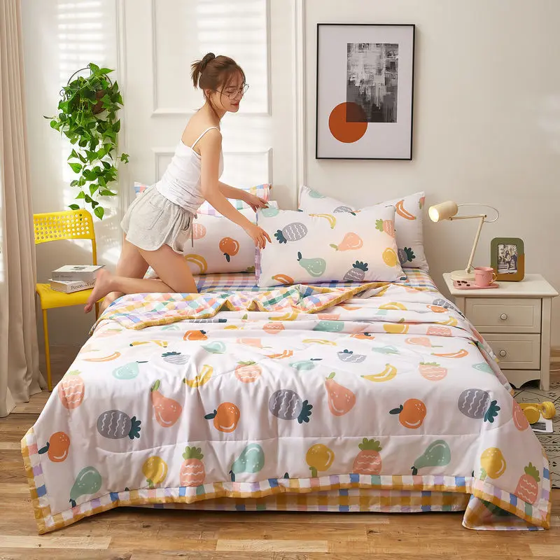 

Air Conditioning Quilt for Children, Thin Cotton Quilt, Single and Double, Spring and Autumn Quilt