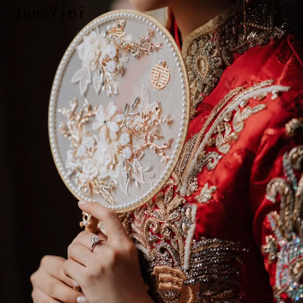 JaneVini 2020 Di Lusso In Rilievo Da Sposa In Metallo A Mano Bouquet Tipo di Ventilatore Del Merletto Fatto A Mano Fiori Gioielli di Perle Accessori Da Sposa Cinese