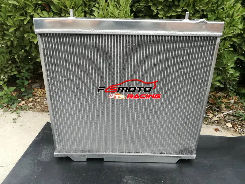 All Aluminum Radiator for 94-05 MITSUBISHI DELICA SPACE GEAR 2.5 2.8 1994 1995 1996 1997 1998 1999 2000 2001 2002 2003