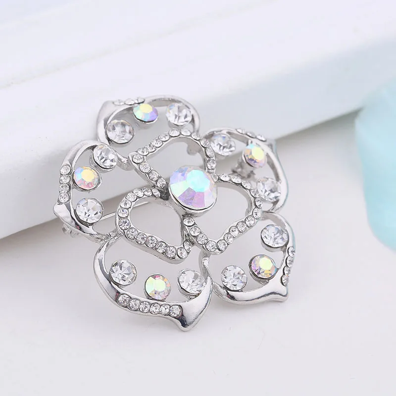 TDQUEEN Crystal Flower Brooches and Pins for Women Silver Plated Metal Big Camelia Flower Plant Crystal Brooches