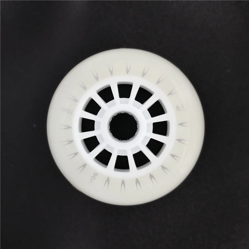 110mm lampa błyskowa LED koło dla prędkość liniowa skating wheel 90A 4 LED koraliki kulkowe rdzenie magnetyczne połysk biały kolor światła dla