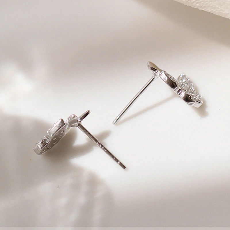 The lovely 925 Sterling Silver Butterfly Earrings With Bejewelled Zircon Women\'s Fashion Jewelry And Korean Earrings Party Gifts