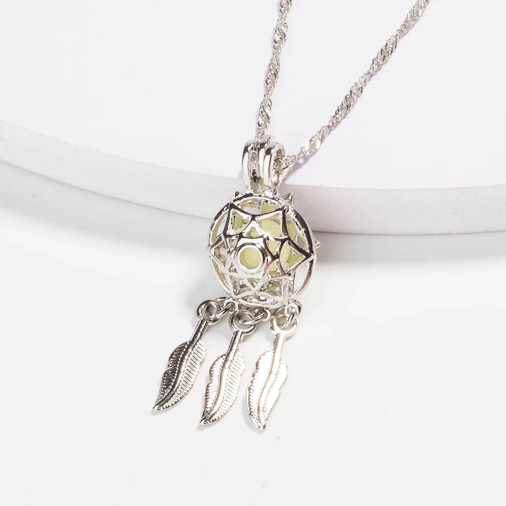 Hollow Dreamcatcher Luminescent Necklaces For Women Glow in The Dark Dream Catcher Pendant Statement Choker Fashion Jewelry