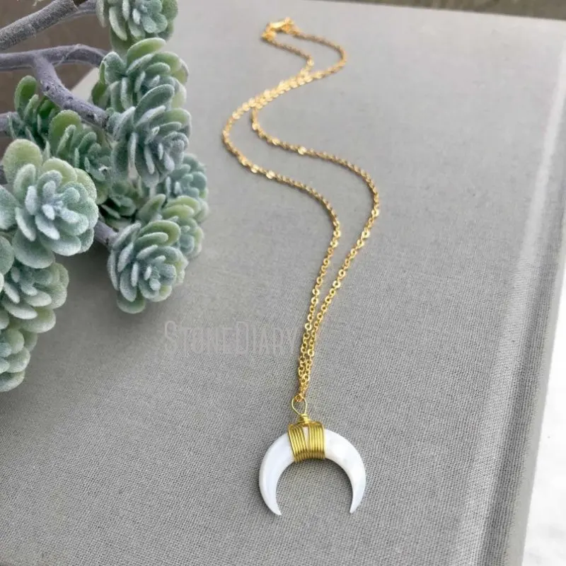 

NM11589 White Shell Double Horn Crescent Moon Wire Wrapped Pendant Gold Plated Chain Necklace Boho Bohemian Jewelry