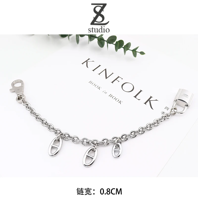 Luxury Style Decorative Ornaments Keychain Women\'s Bags Chain Pendants Gold Color Charm Silver Short Chain