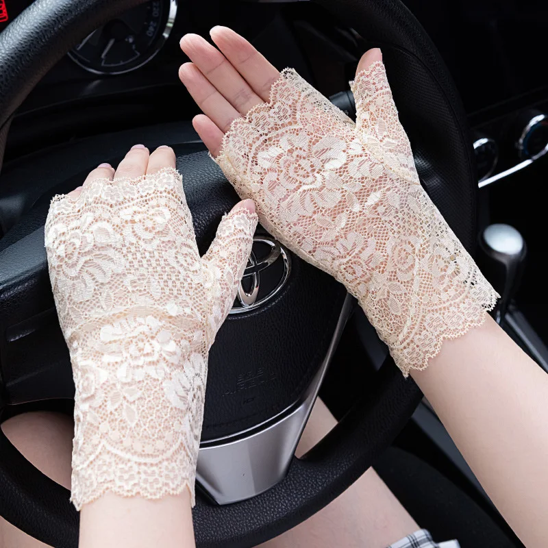 Sommer Halb Finger Frauen Sexy Spitze Handschuhe Stick Sonnencreme Abdeckung Narben Mesh Kurze Cosplay Dünne Jacquard Persönlichkeit Fäustlinge