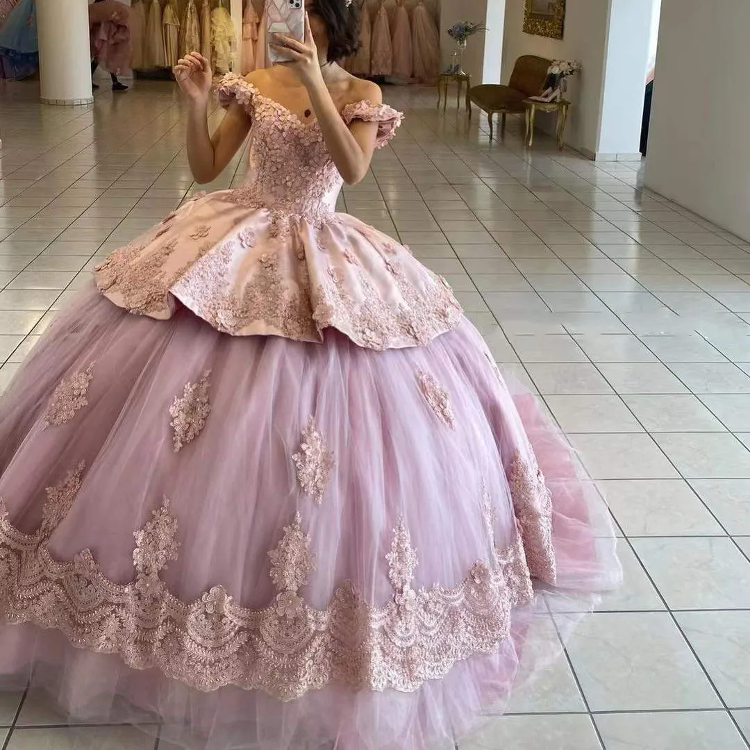 Gaun dansa merah muda Quinceanera gaun pesta applique 3D bunga menyapu kereta topeng gaun Prom putri Vestidos De 15 ainggos disesuaikan