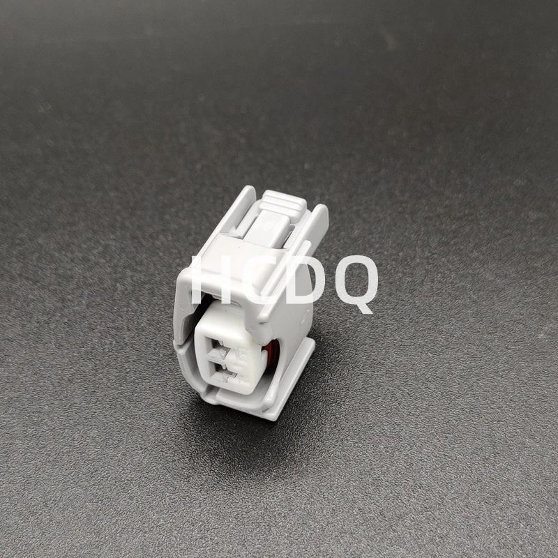 The original 90980-11875 2PIN Female automobile connector plug shell and connector are supplied from stock