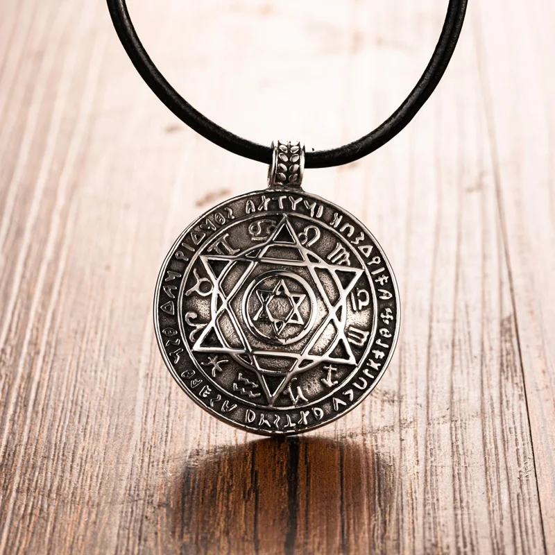 

Vintage Celtic Infinity Knots Runes Runic Norse Puck Necklace Valknut Vikings Wikinger Silver Charm Pendant Necklace Jewelry