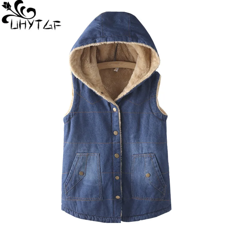 

UHYTGF Vest Jackets Women Thicken Lamb Fleece Cotton Warm Short Jeans Vest Female Hooded Winter Denim Waistcoat Coat Big Size715