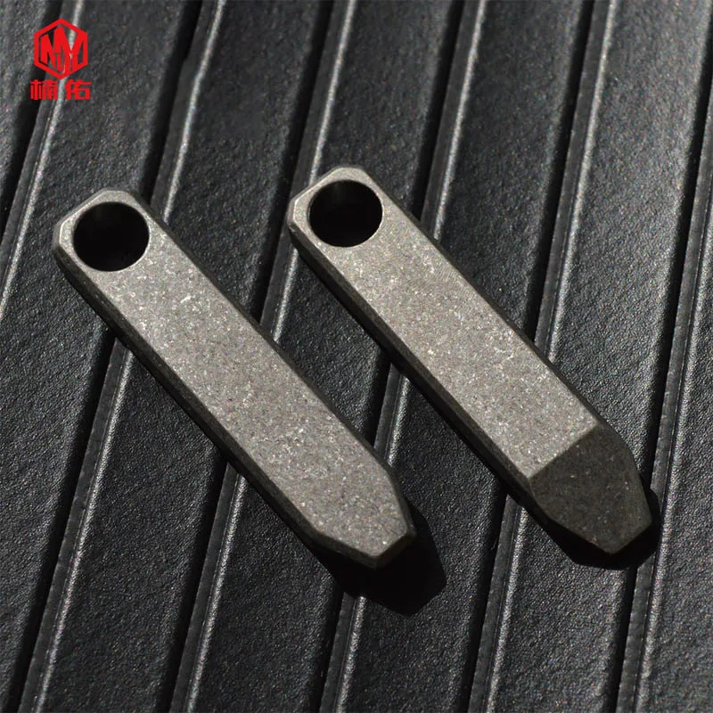 Titanium Alloy Bottle Opener Multifunctional Small Crowbar EDC Outdoor Self-defense Tool