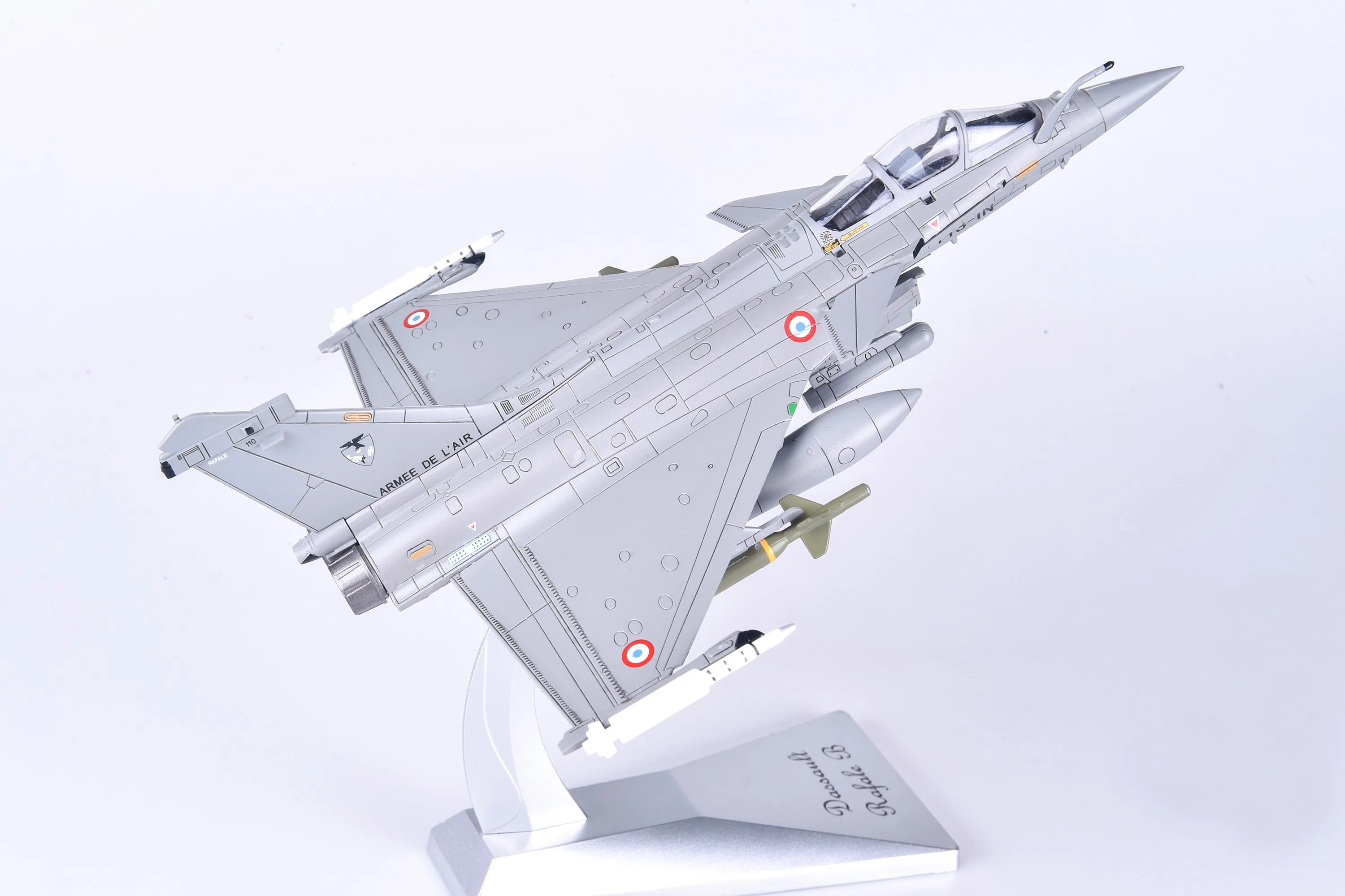 1: 72 French Air Force  Rafal c fighter  Hamantan operation in Libya  Alloy aircraft model