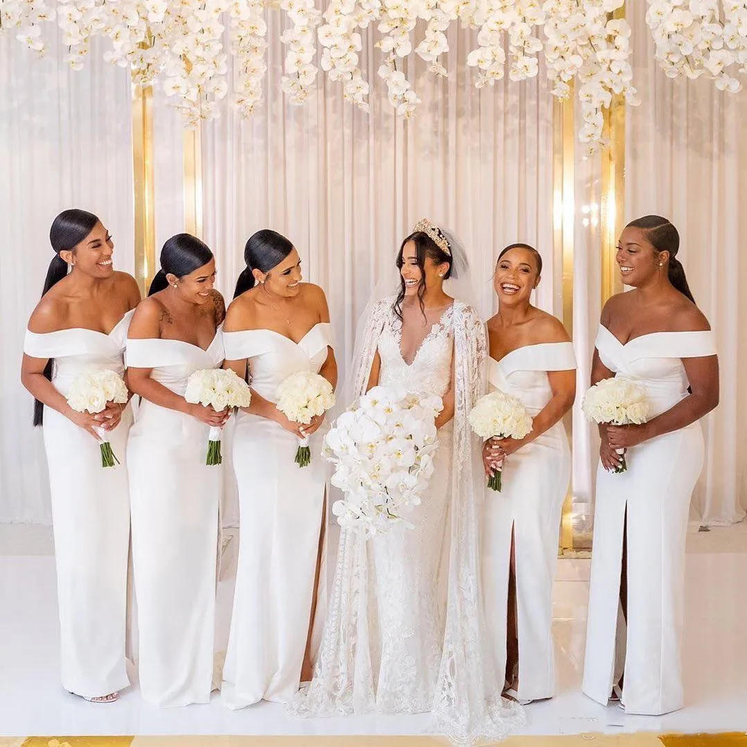 Robes de demoiselle d'honneur en Satin blanc, épaules dénudées, longues, froncées, balayage fendu, traîne, robes d'invitées de mariage, bon marché, 2021