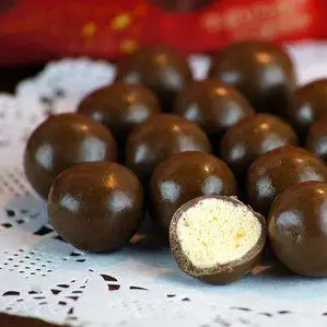 โรงงานปรับแต่ง800มมน้ำตาลเคลือบ Hotmelt เคลือบ Peanut Machine