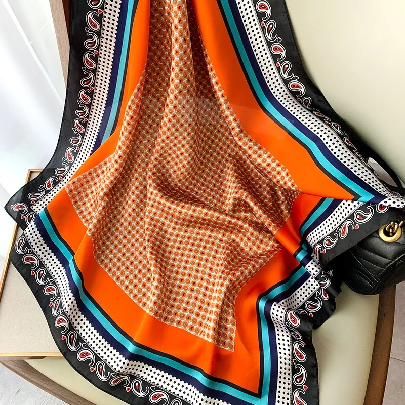 New Style Spring And Summer 2022 Lady Sunscreen Silk Beach Shawl Women\'s Quality Print Square Scarves Fashion Muslim Headscarf