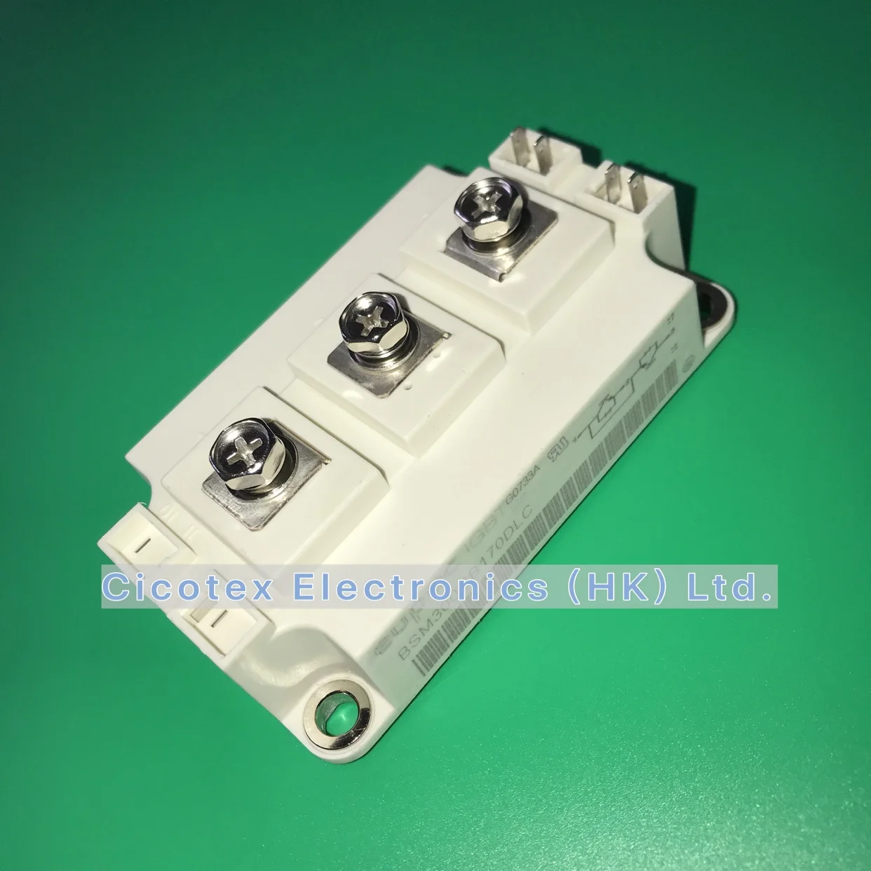 

BSM300GB170DLC IGBT 300A 1700V 2 MED POWER 62MM-1 BSM 300GB170 DLC MODULE BSM300GB170DLCHOSA1