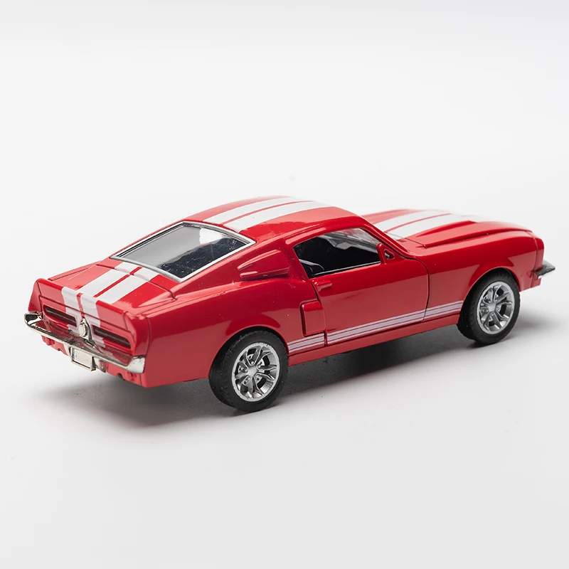 1:32 Alloy Diecast Mustang GT Classic Vintage Car Model Pull Back Car Miniature Vehicle Replica For Collection Gift for Kid