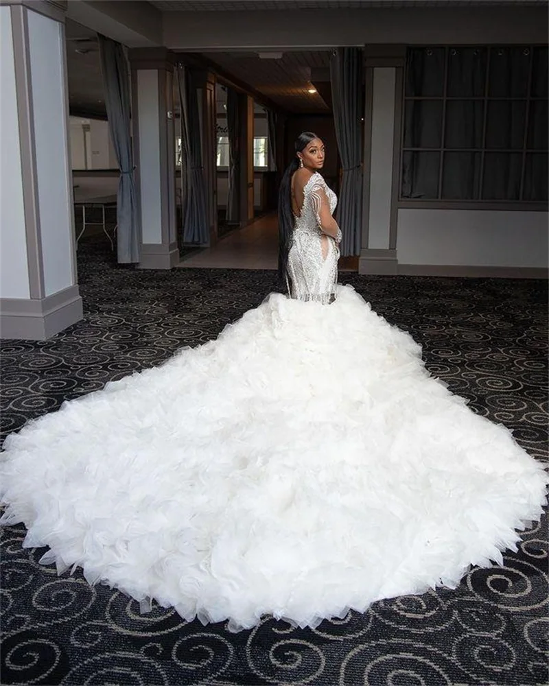 Luxury Crystal Mermaid Wedding Dresses Bridal Gowns Lace Appliqued Beaded V Neck Long Sleeve Tiered Ruffles Vestido De Noiva