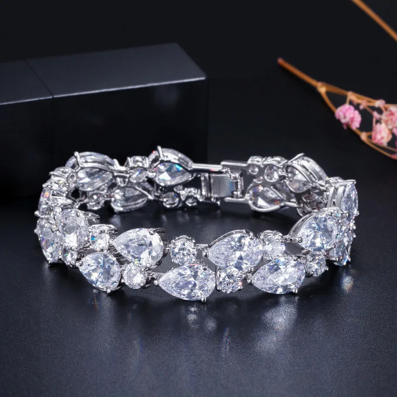 ThreeGraces  Luxury Black Cubic Zirconia Crystal Big Wide Link Chain Wedding Engagement Bracelets for Women Party Jewelry BR011